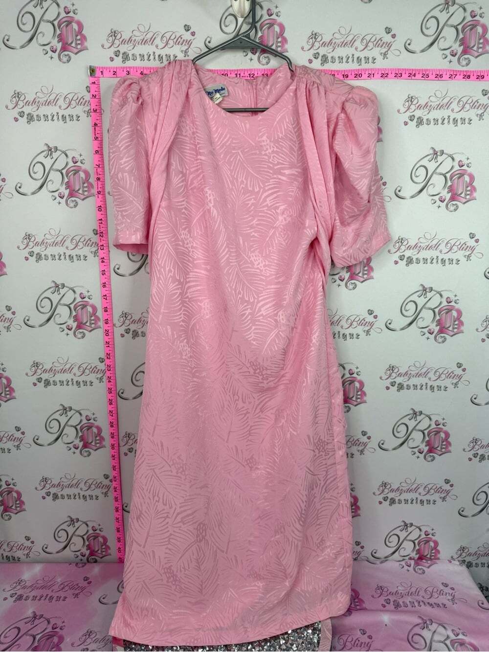NU MODE dress vintage Soft Pink Textured Midi Dress with Puff Sleeves